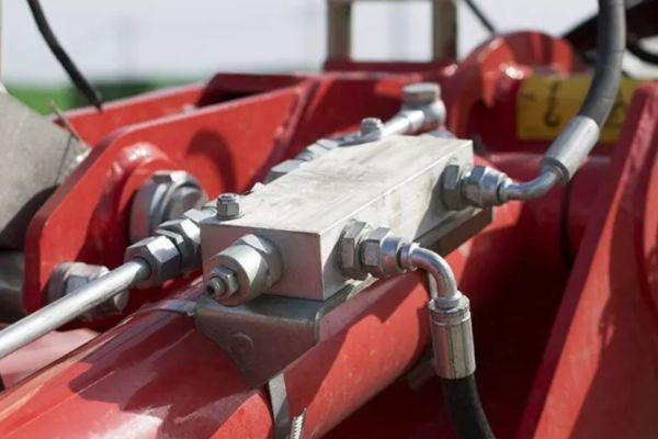 Hvad får hydrauliske cylindre til ikke at gå ned?