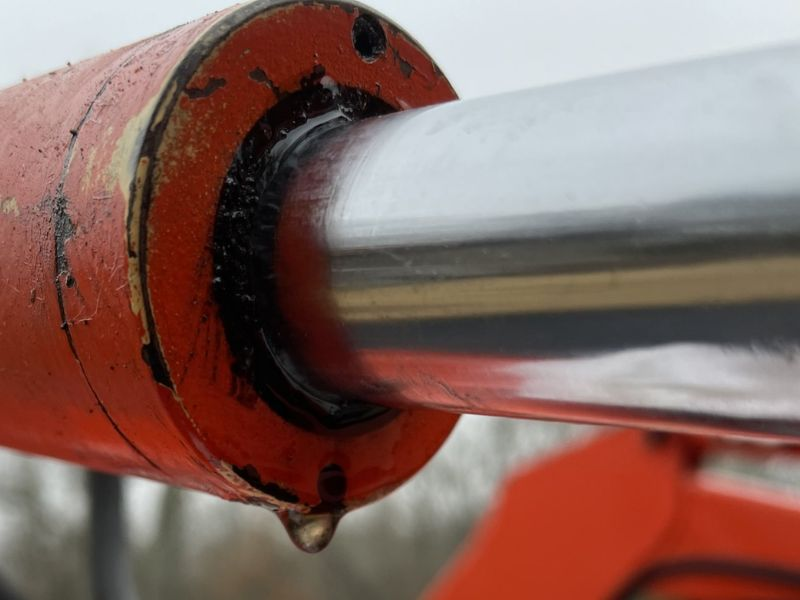 Hydraulisk cylinderfejl: En dybdegående udforskning